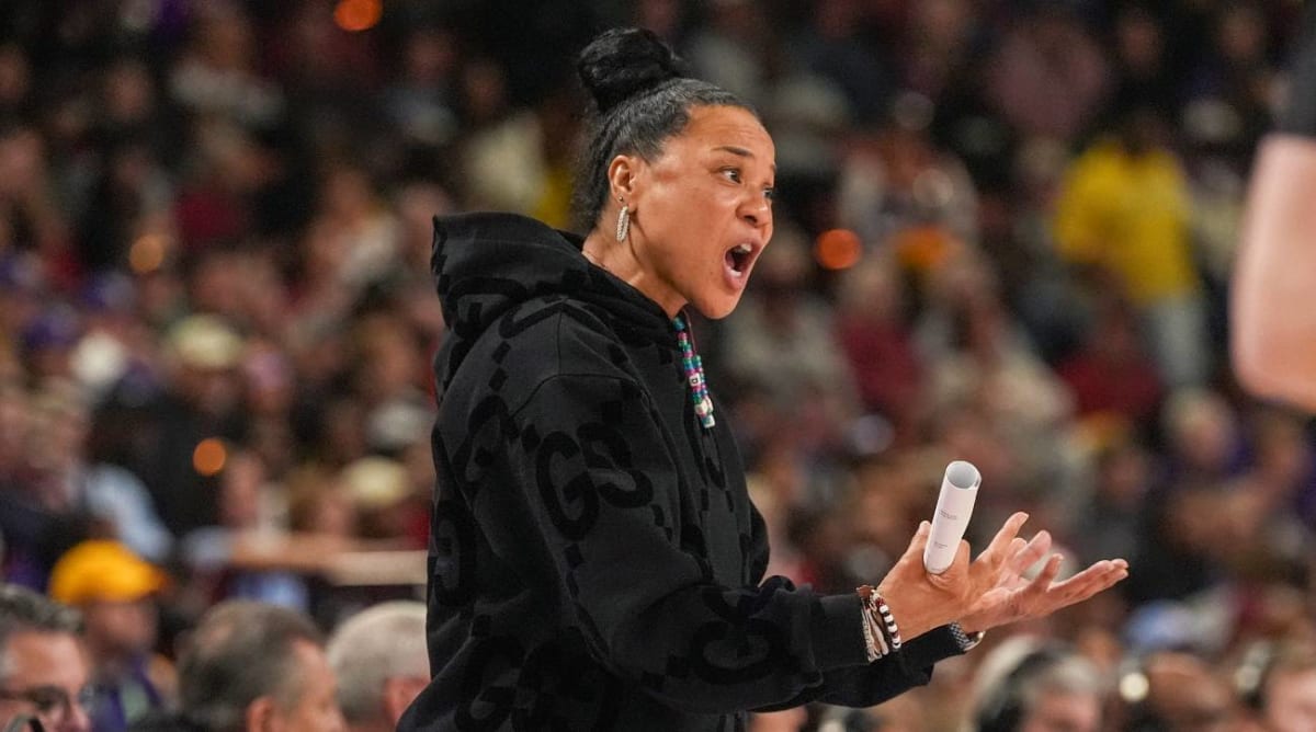 Dawn Staley Gave Such A Classy Interview After South Carolina S Hot