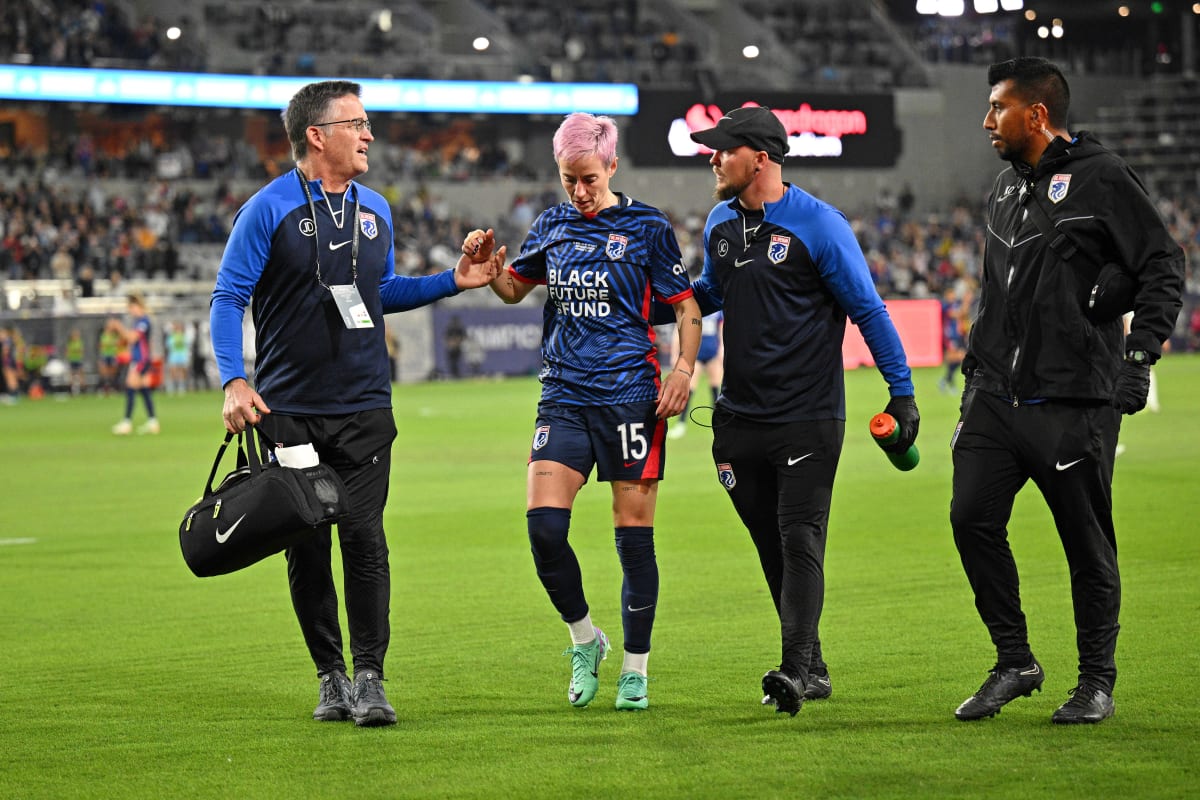 Megan Rapinoe Leaves Final Game After Non Contact Injury Two Minutes