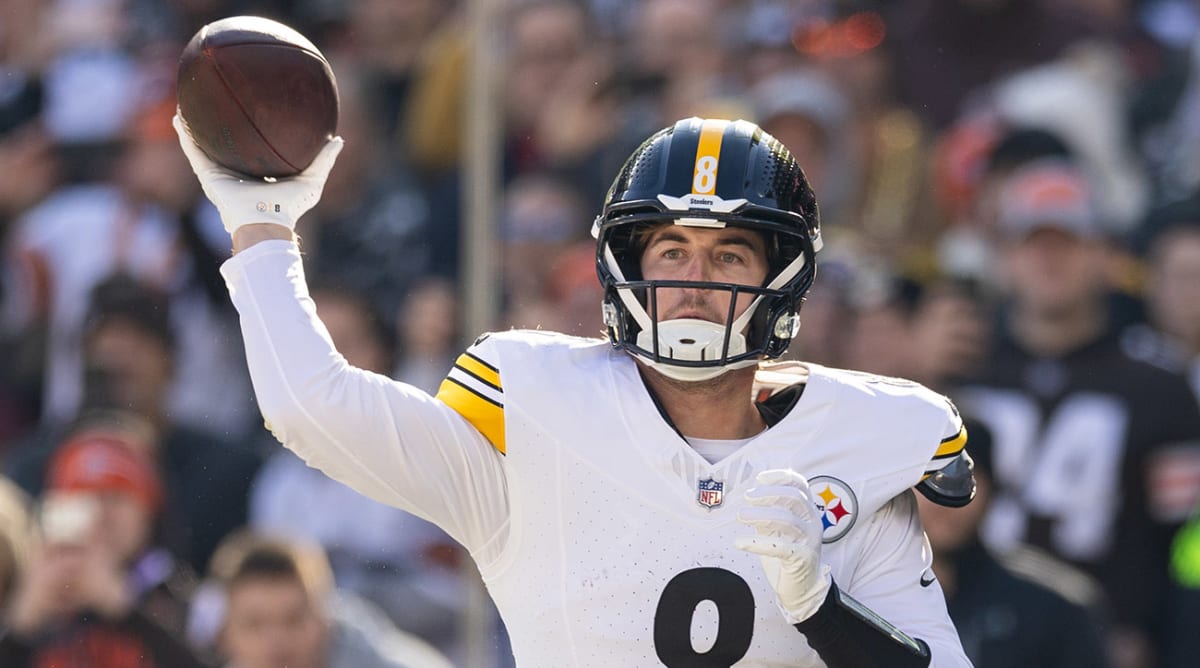 Steelers Mike Tomlin Says QB Kenny Picketts Ankle Injury Isnt Season