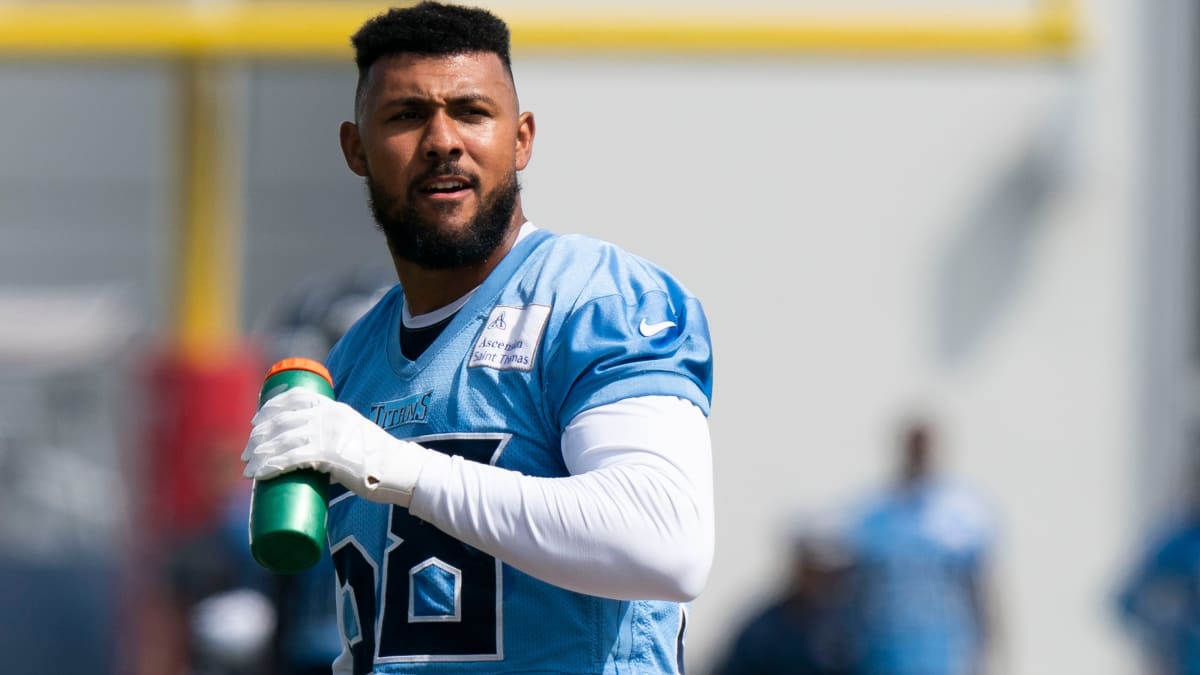 Titans Pass Rusher Harold Landry Tears ACL During Practice, per Report