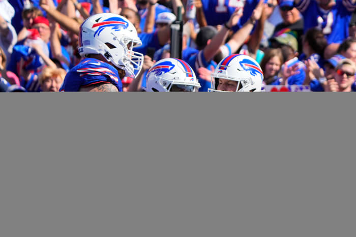 Josh Allen Perfect In Buffalo Bills Blowout Win Over Miami Dolphins