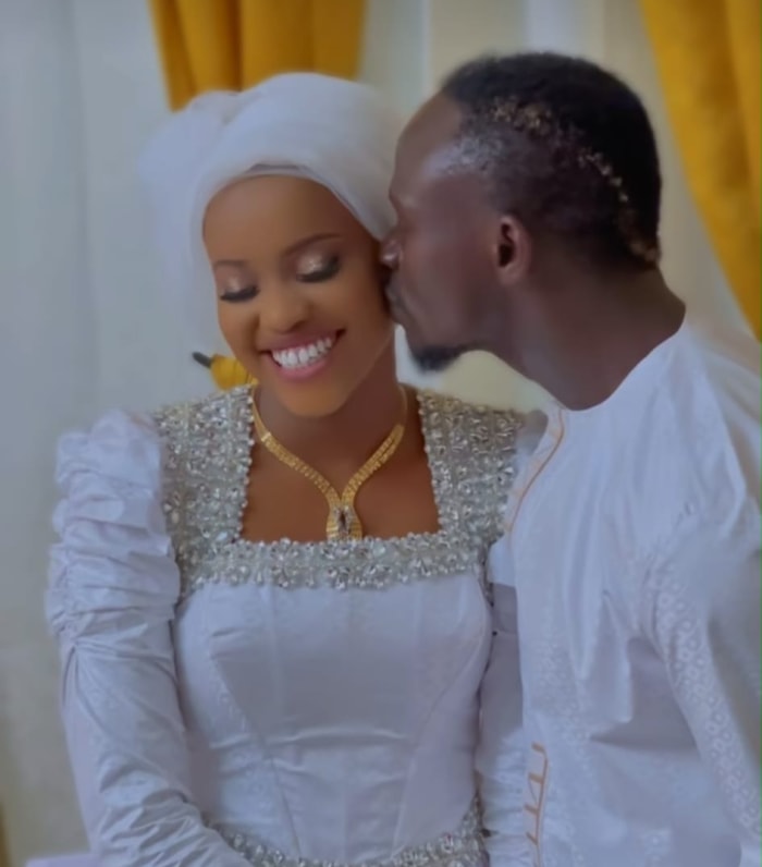 Sadio Mane S Wedding Photos With Wife Aisha Tamba Go Viral Futbol On