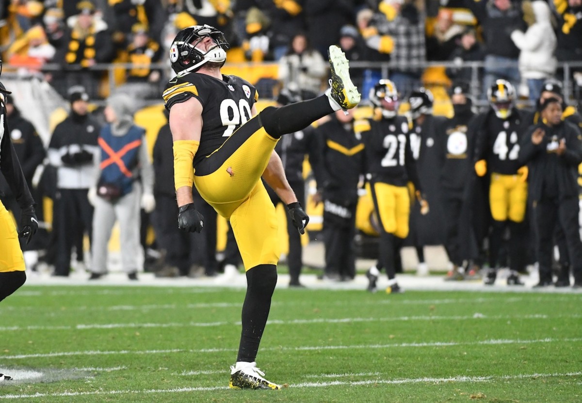 Pittsburgh Steelers LB T J Watt Wins 2021 Defensive Player Of The Year