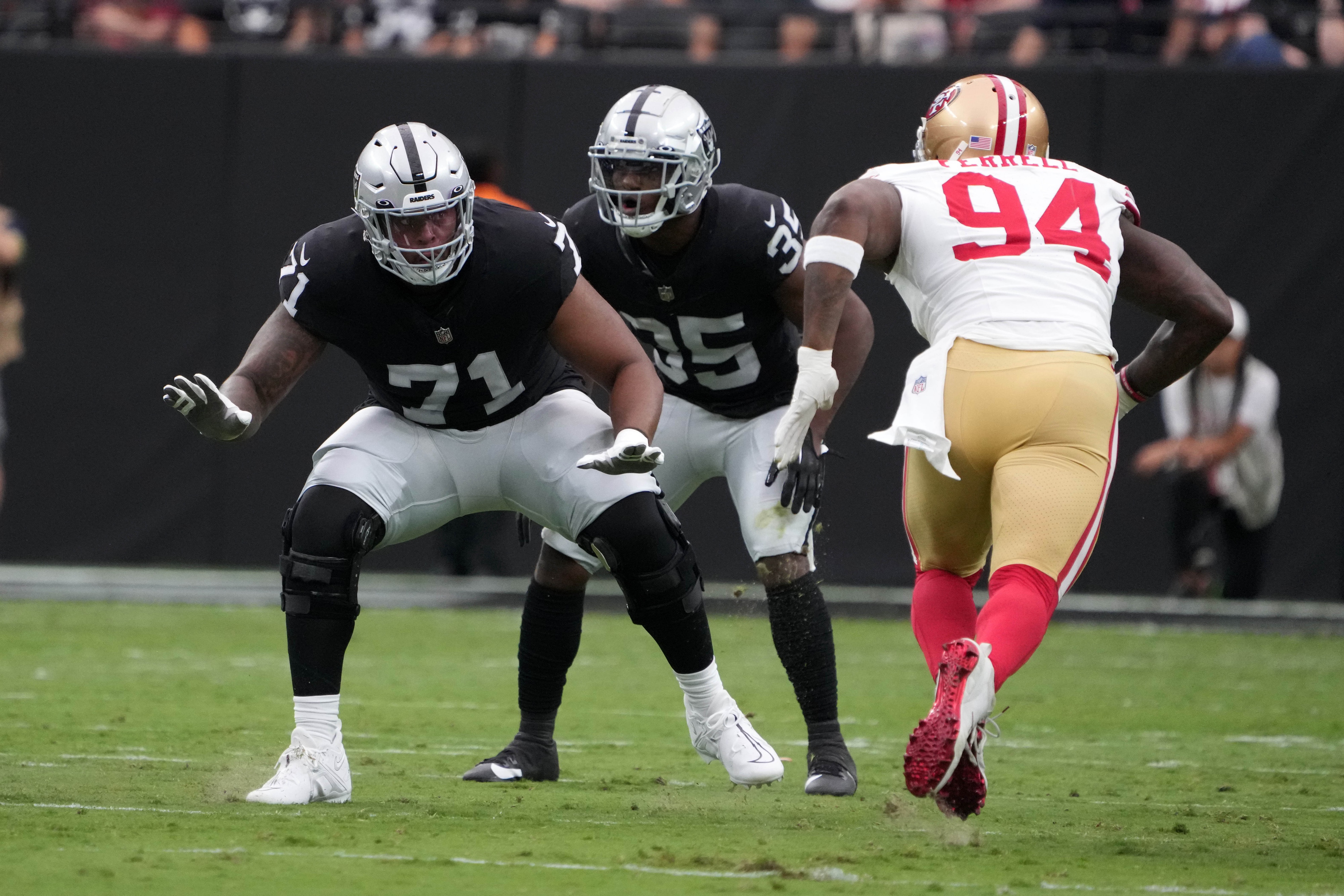 Las Vegas Raiders Offensive Line Getting Reps Against 3x DPOY Sports