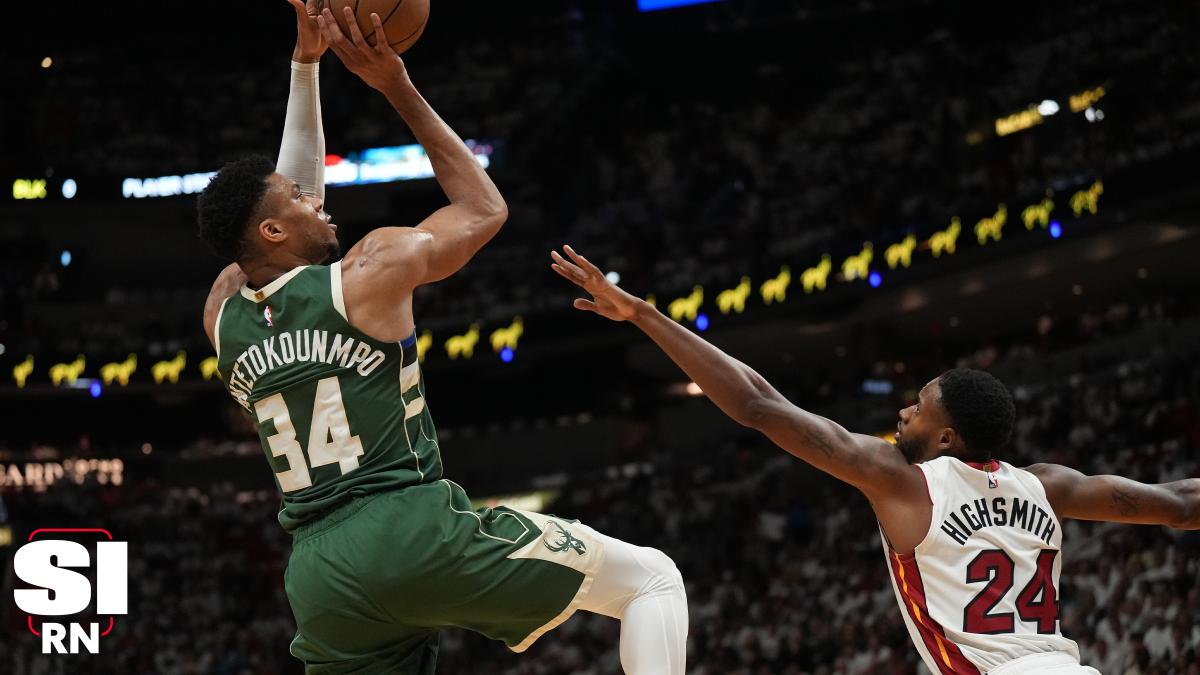 Giannis Antetokounmpo Signs Monster Contract Extension With The Bucks