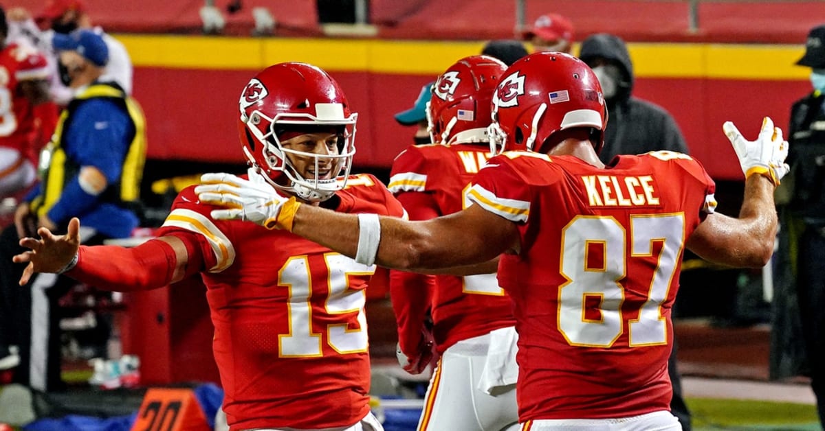 Patrick Mahomes, Travis Kelce move into second place for most playoff TDs  by QB-pass catcher duo