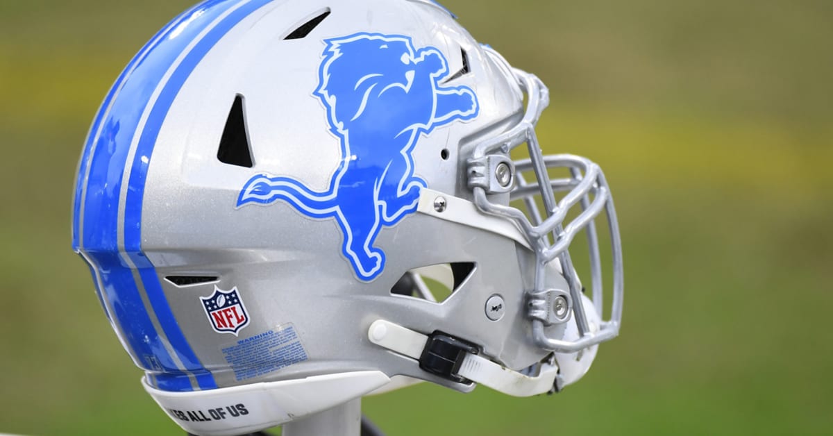 LionsFanReport on X: The last time the #Lions wore blue helmets