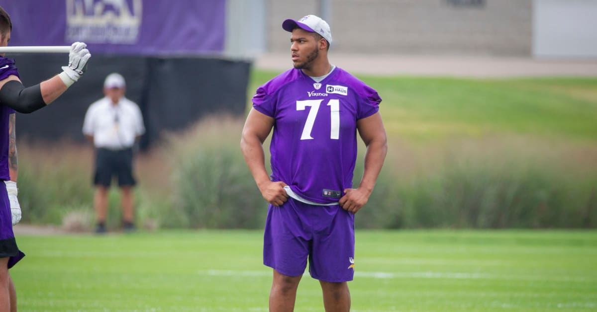 Vikings bench Rashod Hill, insert rookie Christian Darrisaw at left tackle  - Sports Illustrated Minnesota Vikings News, Analysis and More