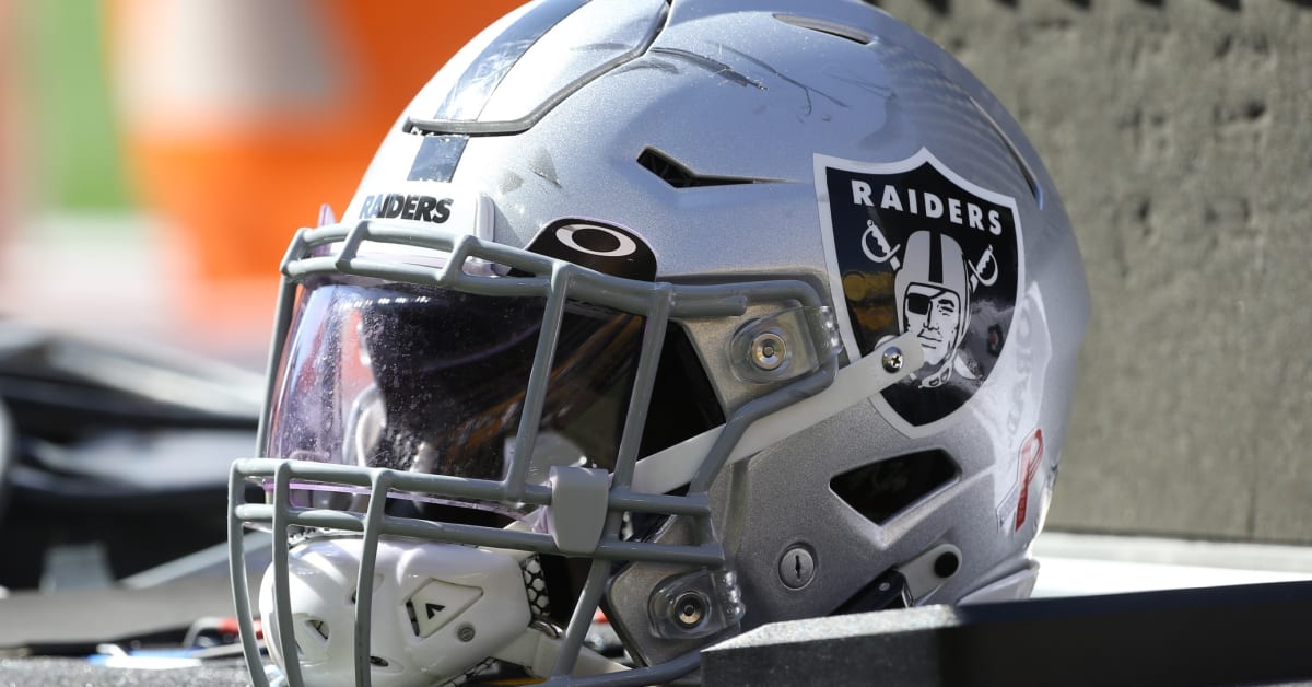 Las Vegas Raiders vs. Miami Dolphins LIVE game thread - Sports Illustrated  Las Vegas Raiders News, Analysis and More