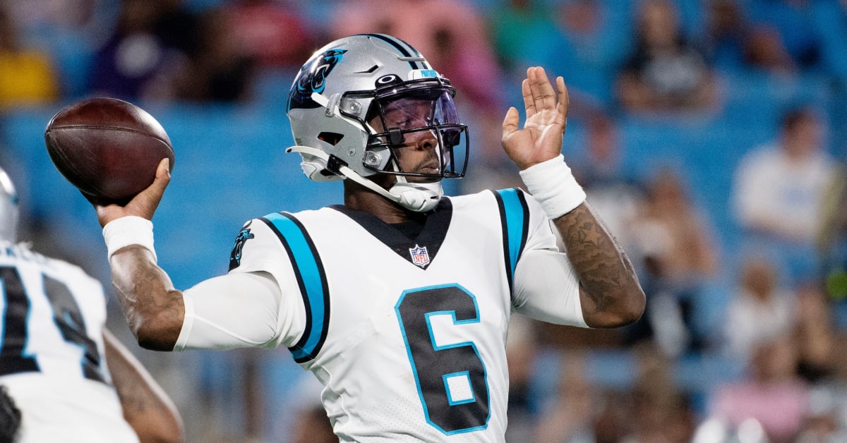 Panthers' PJ Walker to start at QB against Buccaneers