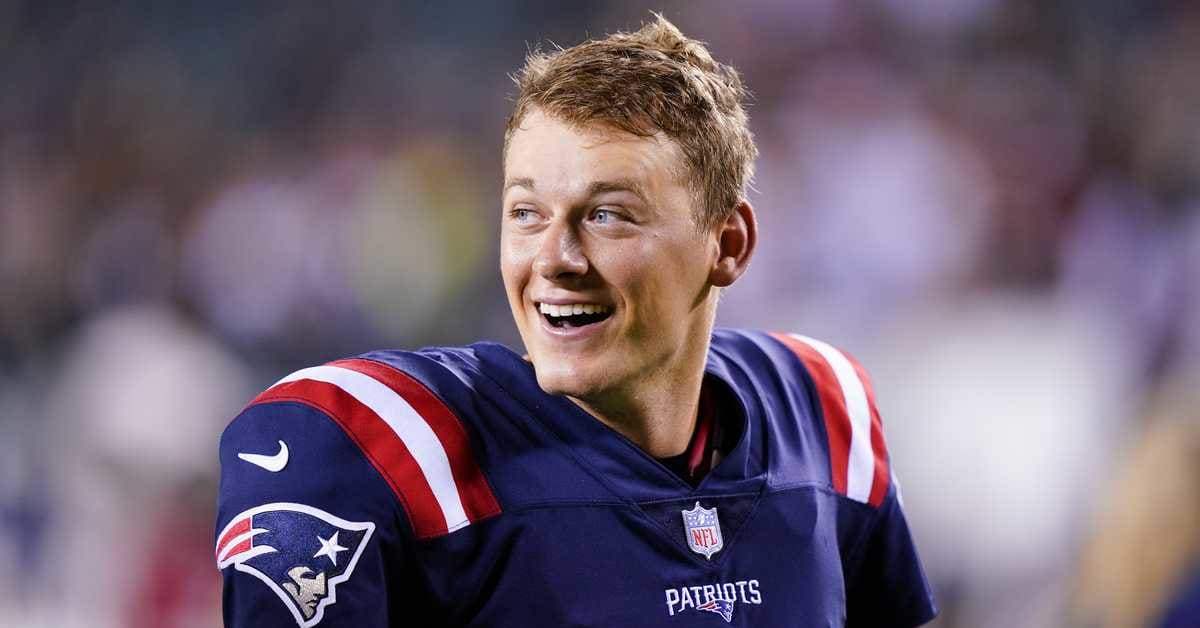 CBS Analyst unsure about Patriots QB Mac Jones heading into Year 3 - A to Z  Sports