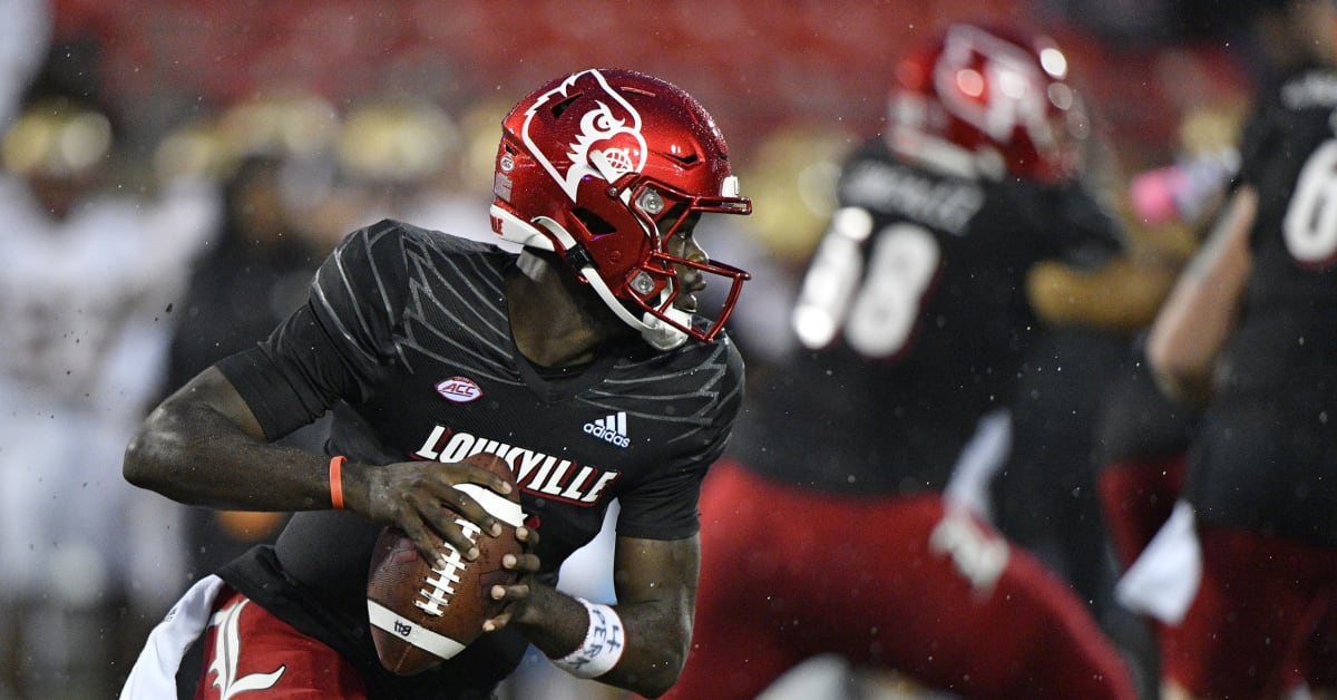 Former Louisville Quarterback Lamar Jackson Voted to 2022 Pro Bowl - Sports  Illustrated Louisville Cardinals News, Analysis and More