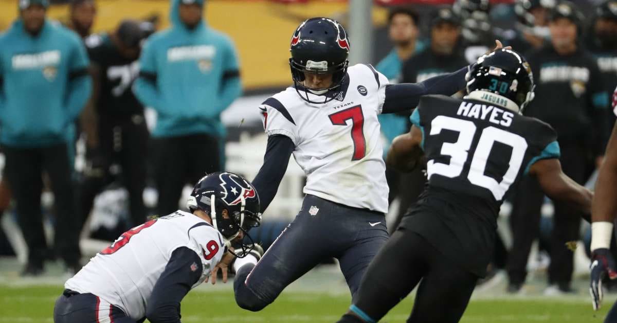 Punahou alumnus, Texans kicker Ka'imi Fairbairn makes Maui field