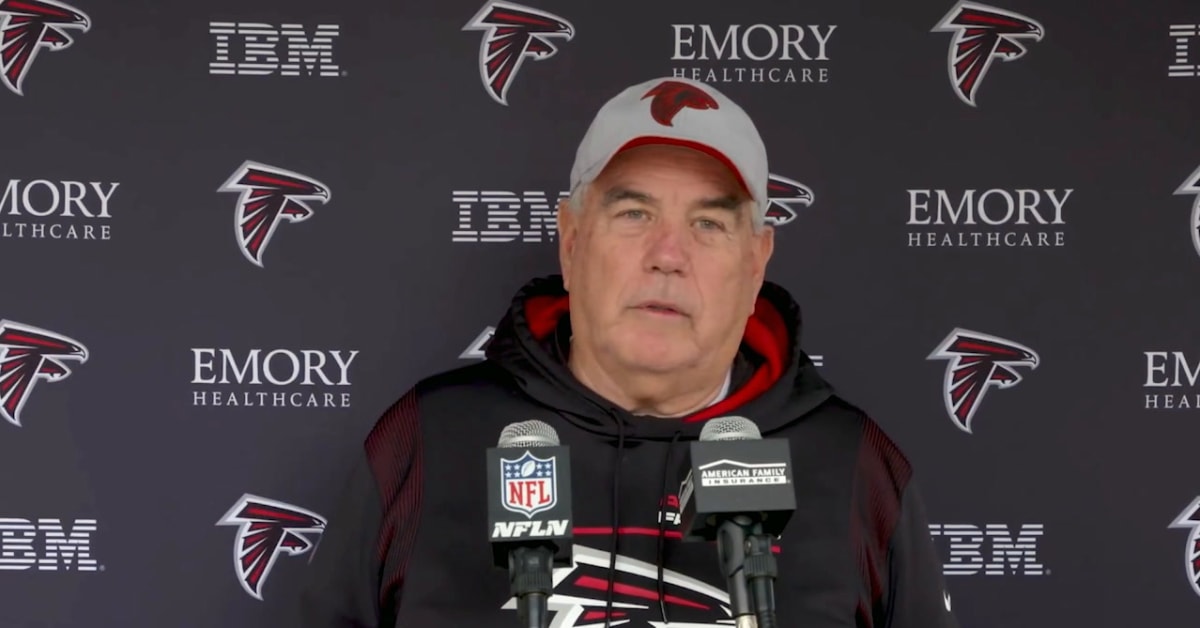 Falcons' Dean Pees out of hospital after pregame collision