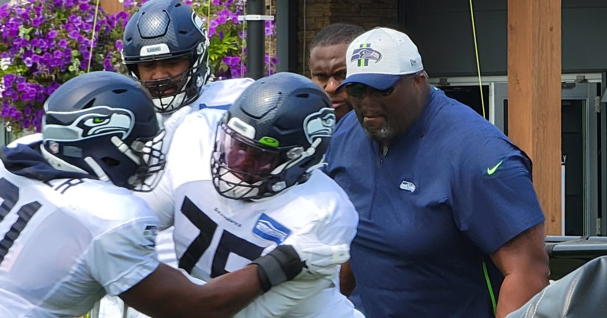 Seahawks announce Clint Hurtt as defensive coordinator, finalize coaching  staff for 2022 season