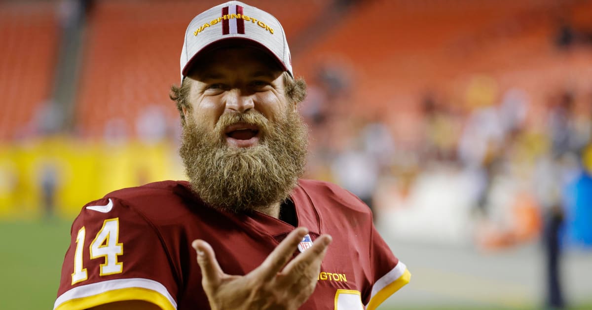 Ryan Fitzpatrick '5-Star' Slaps Shirtless Fan After Partying With Bills  Mafia