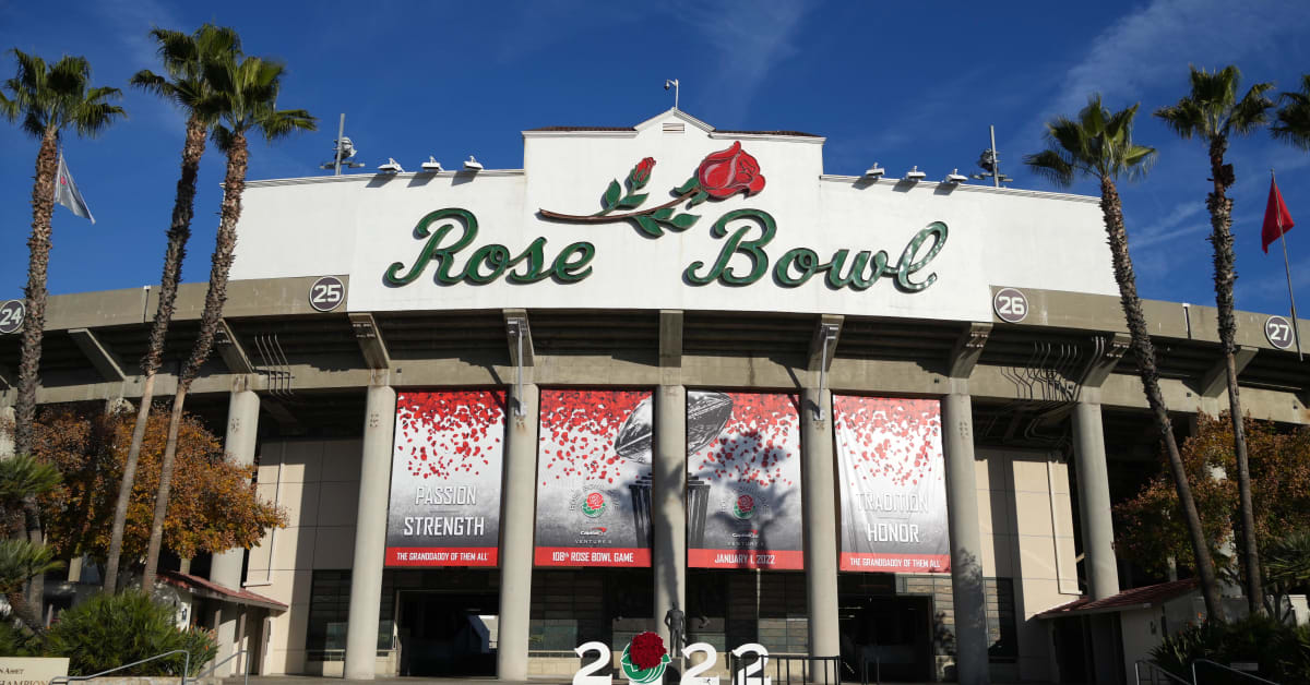 George Halas in first group of Rose Bowl All-Century finalists