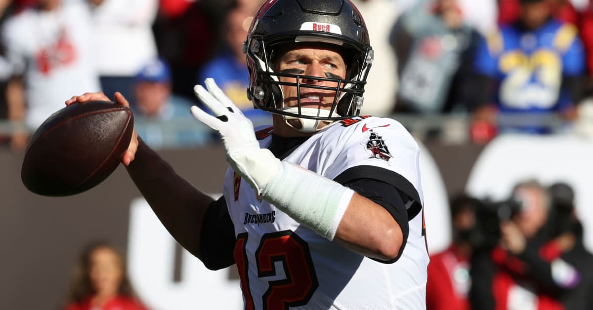 Tom Brady retires: The GOAT's final TD pass of career was thrown into crowd  by Mike Evans, ball still at large 