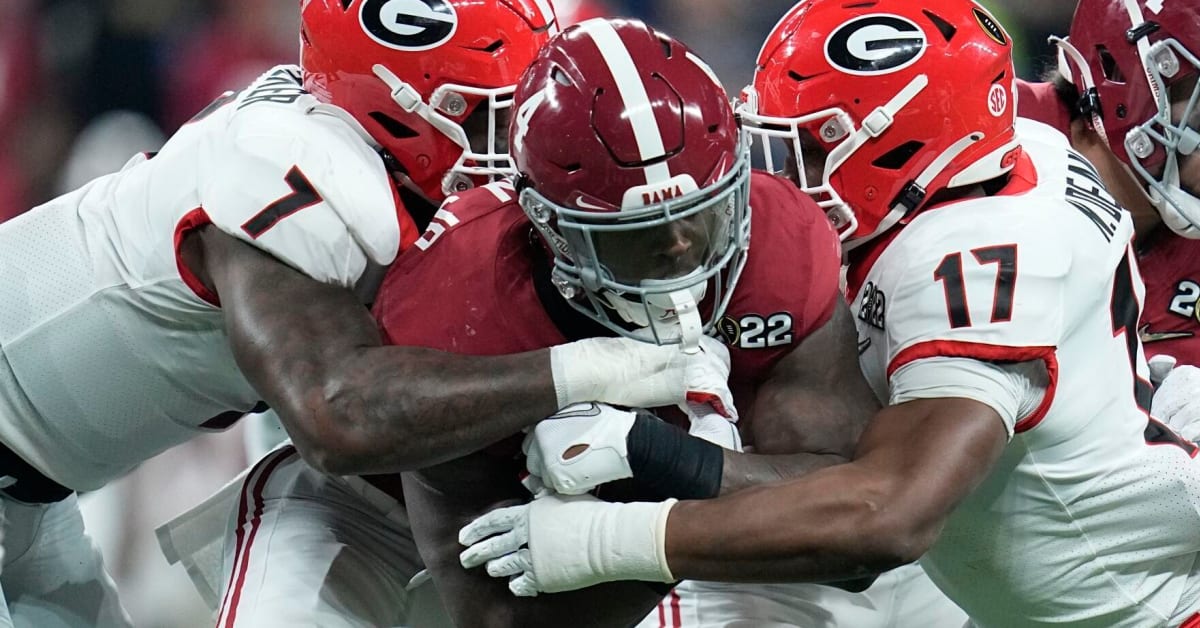 Why the Steelers Should Target Georgia Bulldogs Impressive LB Quay Walker  on Day 2