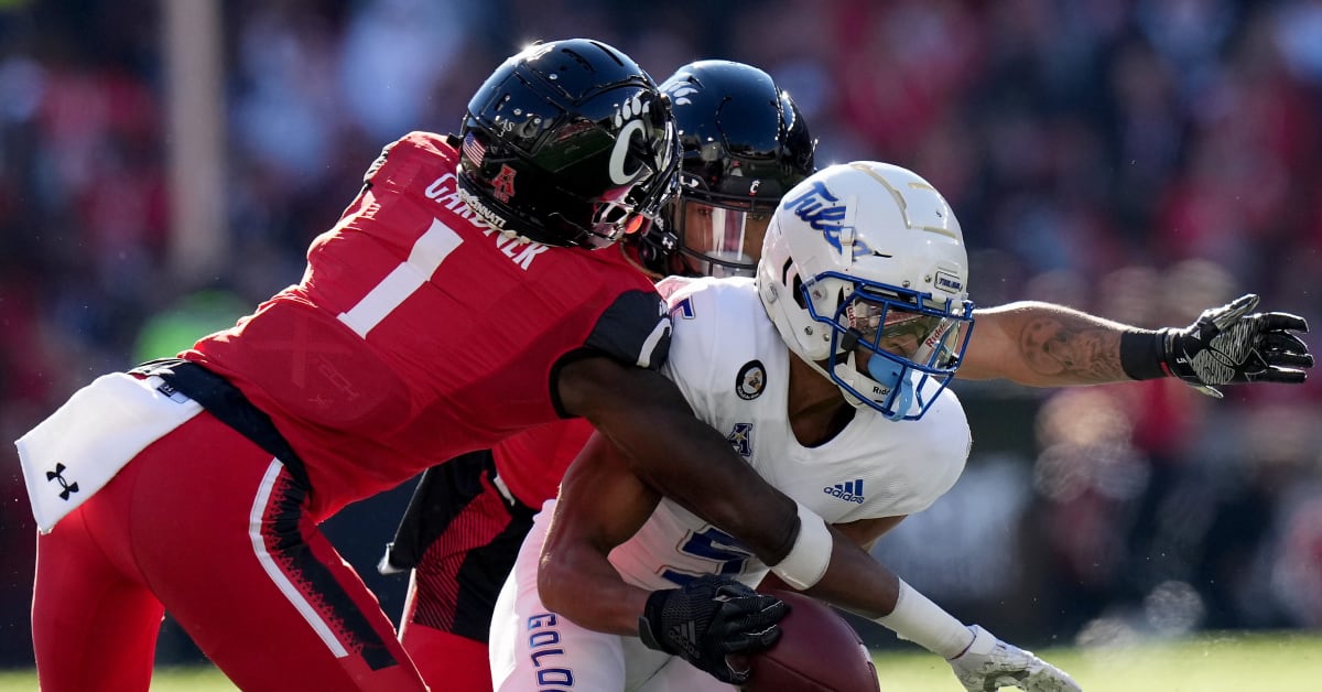 Bearcats CB Ahmad Gardner collects Consensus All-America Honors – The Front  Office News