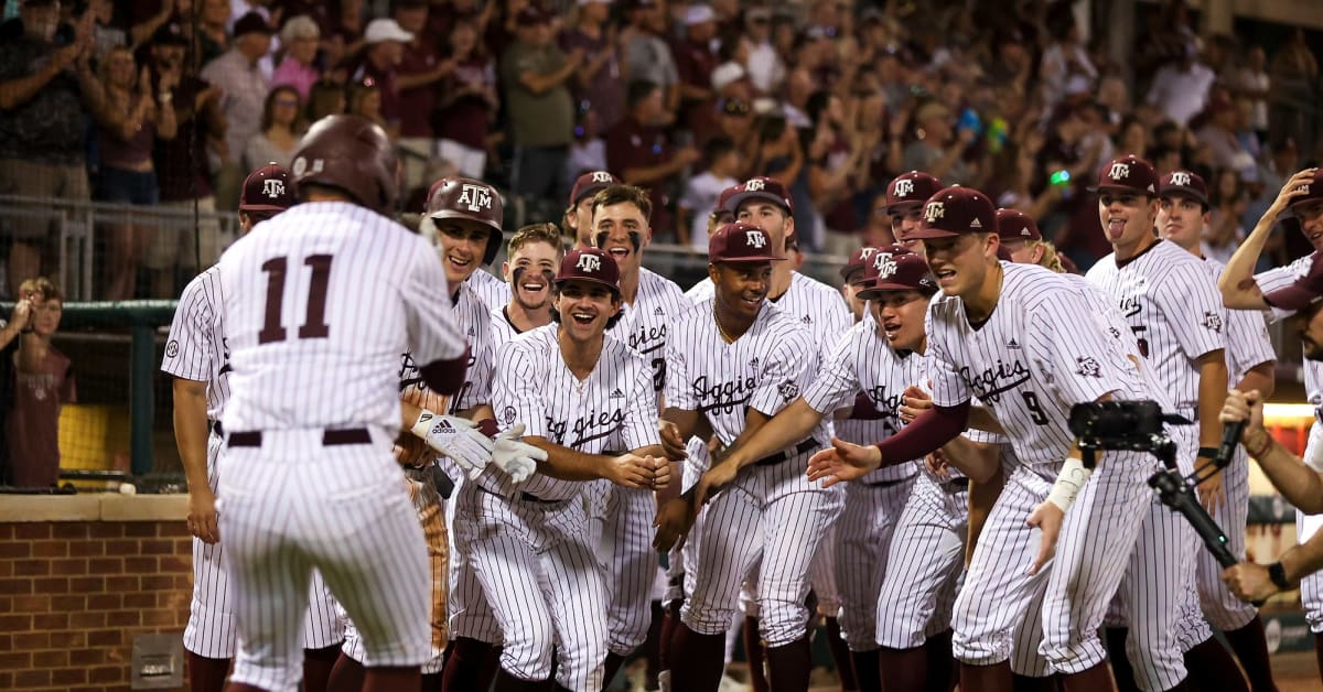 No. 10 Texas A&M Aggies Rally Late for Win over the Mississippi State ...