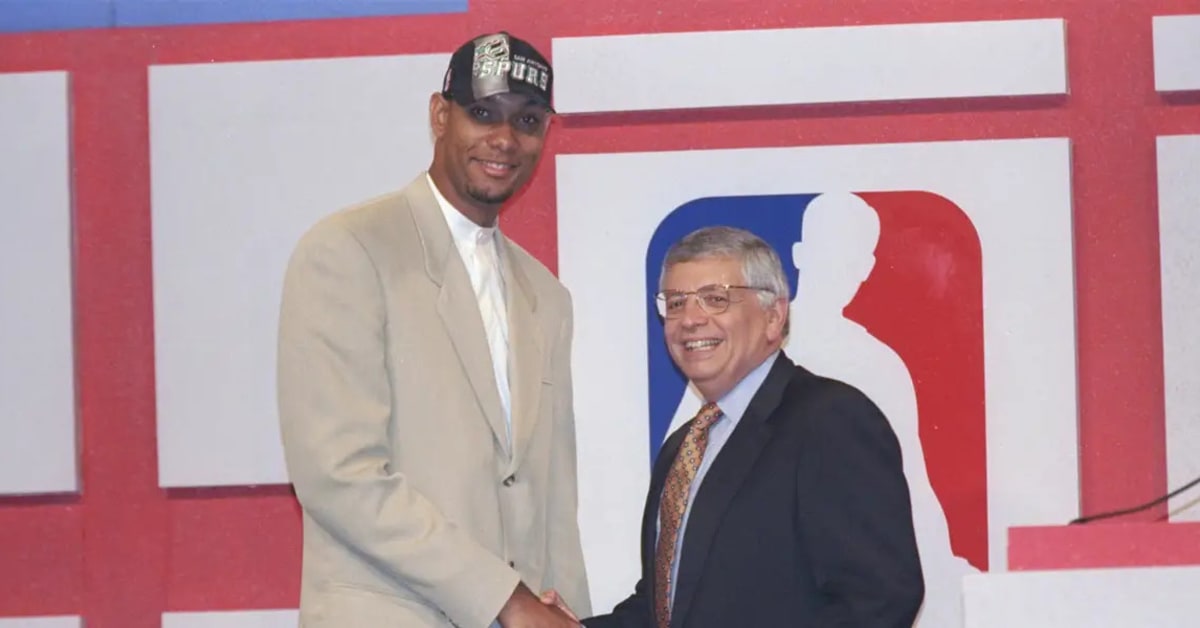 David Robinson To Represent San Antonio Spurs At 2022 NBA Draft Lottery -  Sports Illustrated Inside The Spurs, Analysis and More