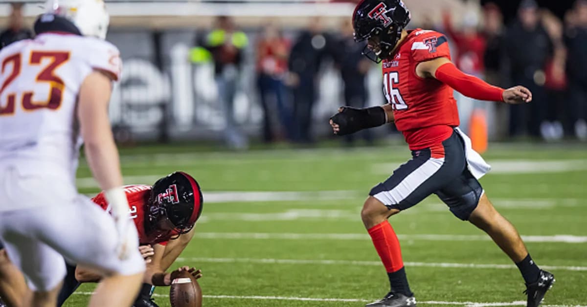 Texas Tech football alums: Jonathan Garibay losing kicking battle in Cowboys'  camp