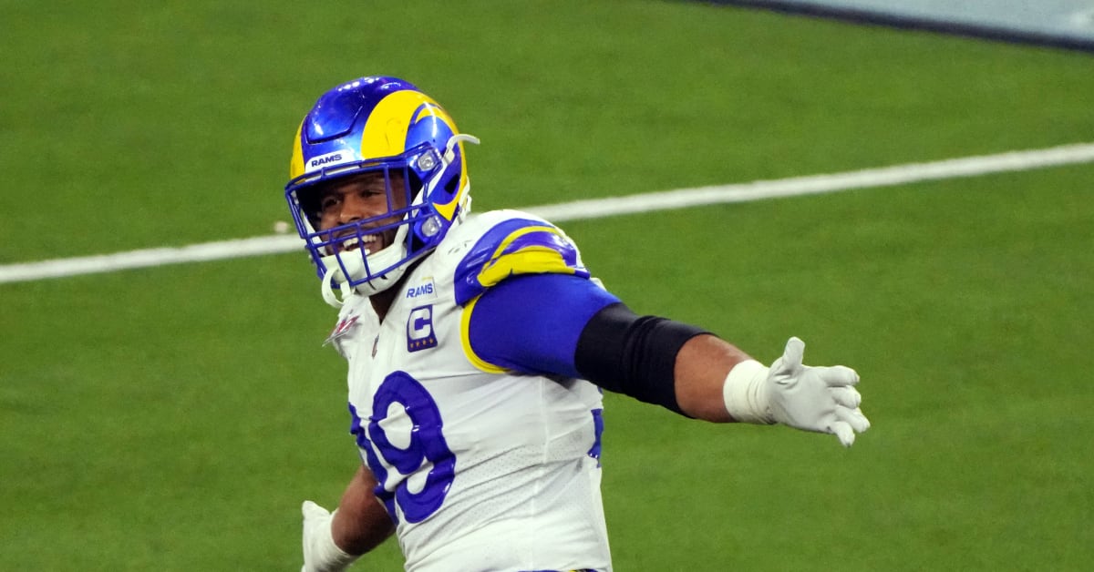 Los Angeles Rams Face 'No Pressure At All' With Outside Doubters - Aaron  Donald Says - Sports Illustrated LA Rams News, Analysis and More