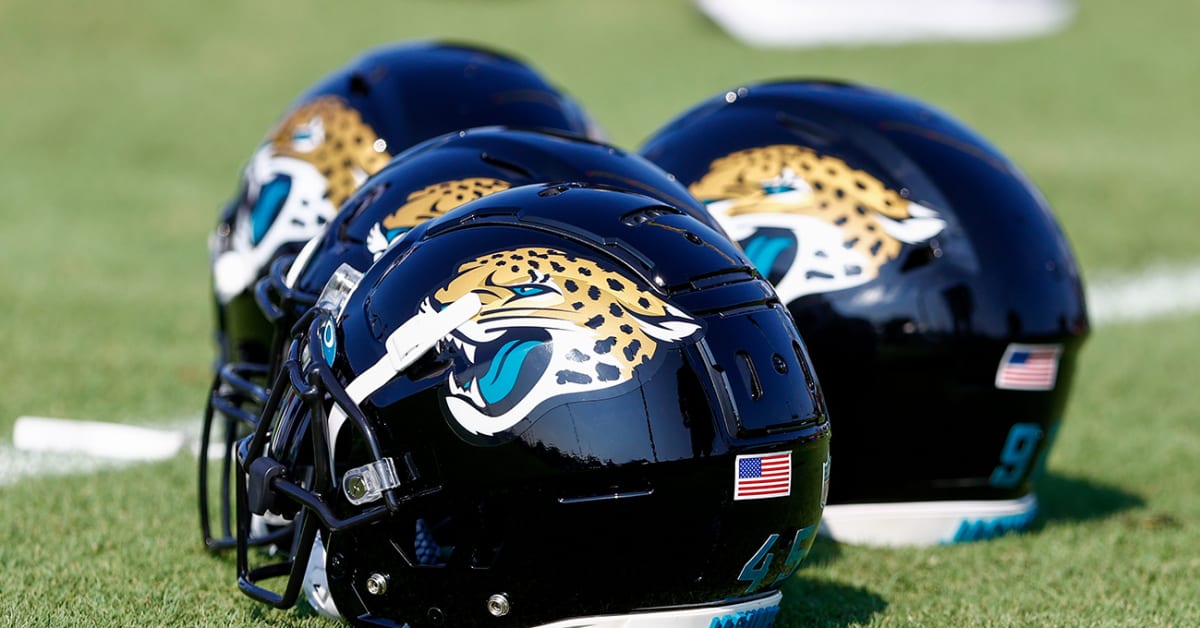 Jaguars extending Roy Robertson-Harris, JaMycal Hasty among flurry