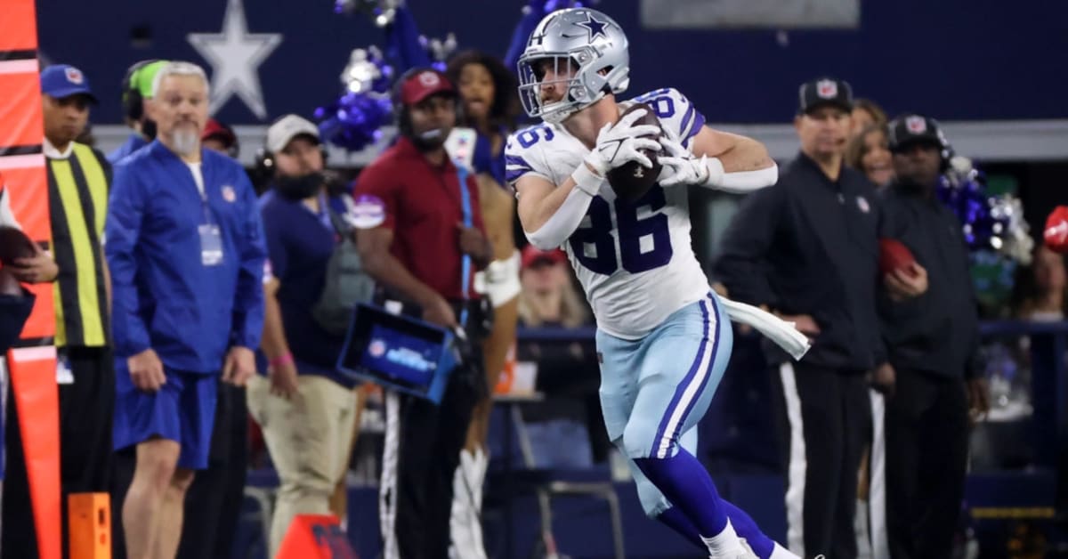 Cowboys tight ends win Thanksgiving with their 'whack-a-mole' Salvation  Army celebration 