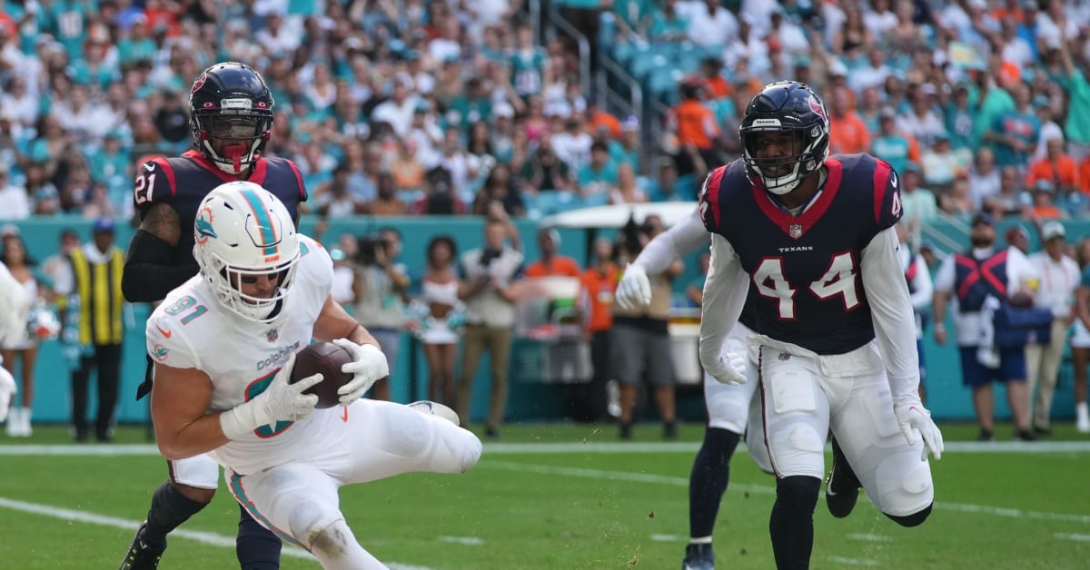 Miami Dolphins cornerback Kader Kohou does drills during practice at the  NFL football team's training facility, Thursday, July 27, 2023, in Miami  Gardens, Fla. (AP Photo/Lynne Sladky Stock Photo - Alamy