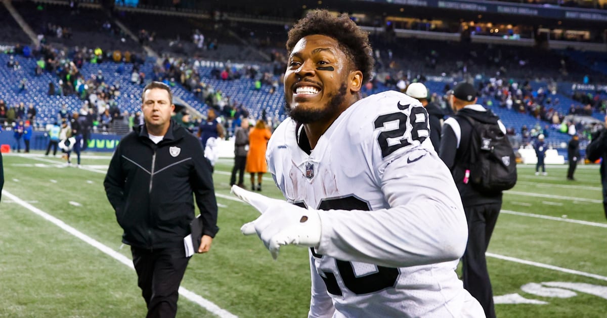 Josh Jacobs sets NFL milestone in Raiders' victory over Seahawks