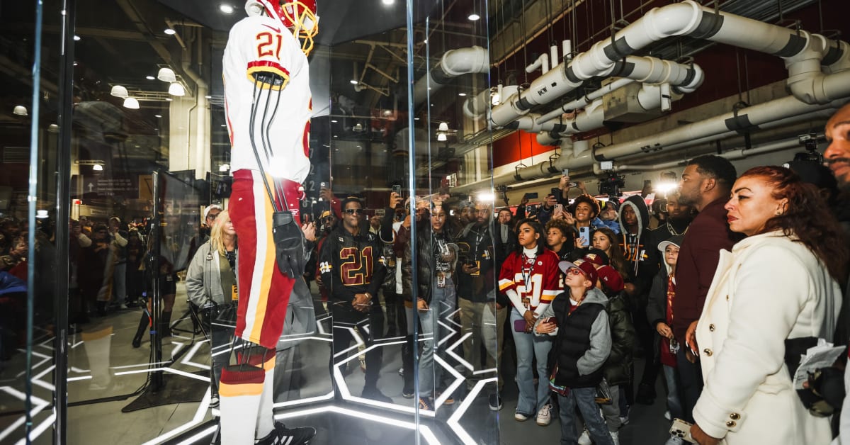 Commanders unveiled Sean Taylor memorial. Criticism ensued. - The