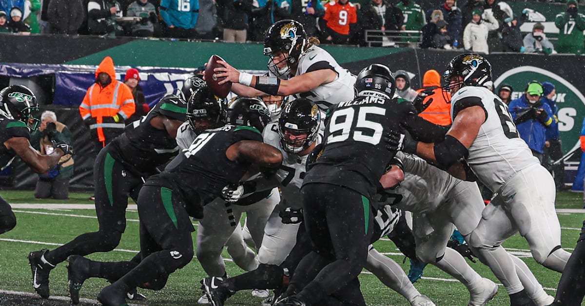 Philadelphia Eagles Clinch Playoff Spot With Dominant Win Over New