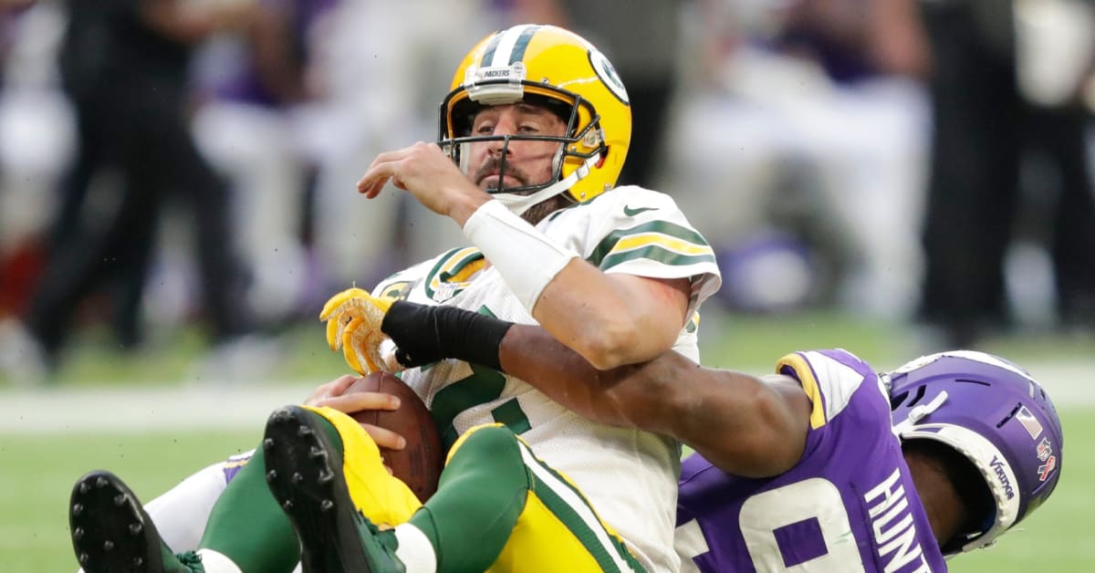 Vikings, Packers Face Off on Christmas Eve