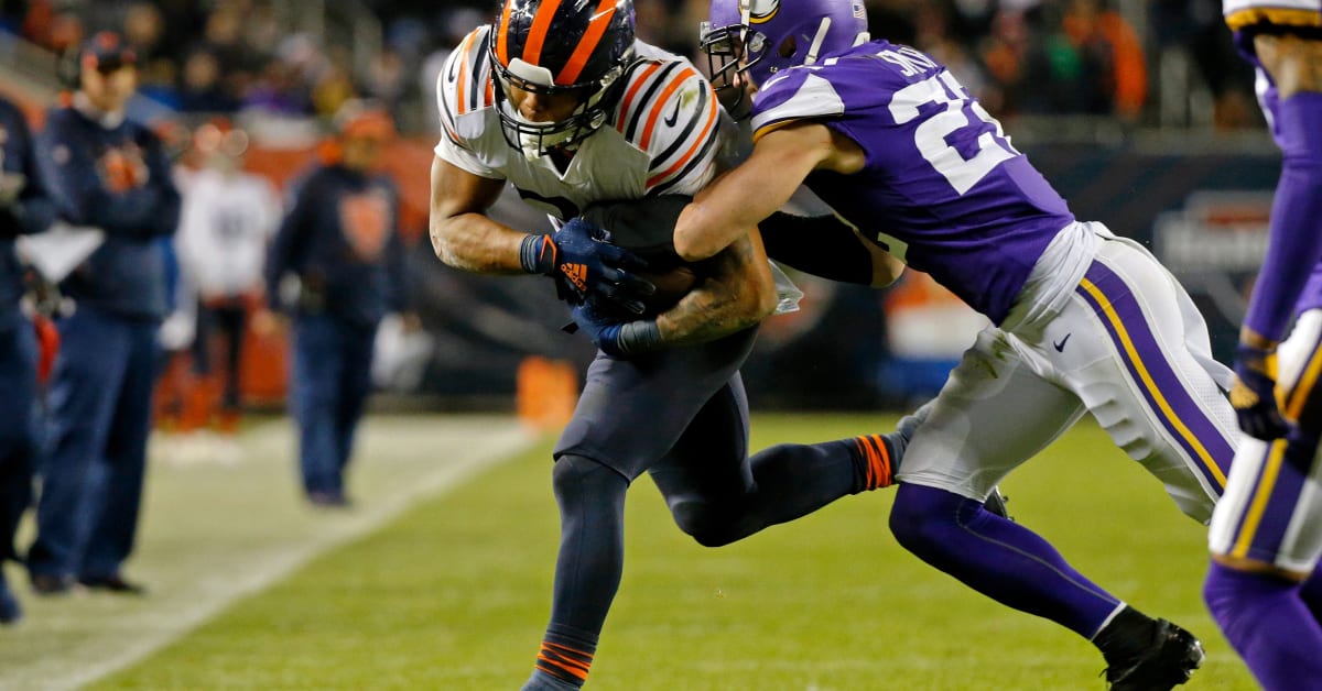 Monday Night Football Starts & Sits: Vikings vs Bears