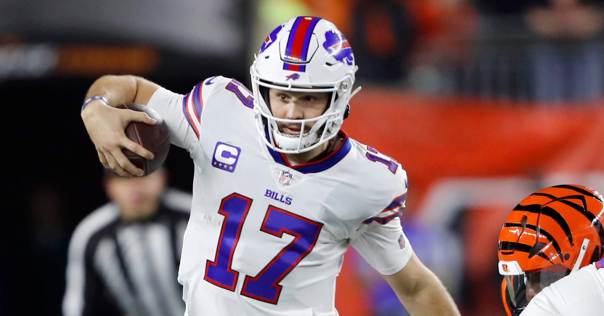 Fantasy football rankings, NFL Playoffs: Top QBs in Wild Card include Josh  Allen, Joe Burrow, Tom Brady - DraftKings Network