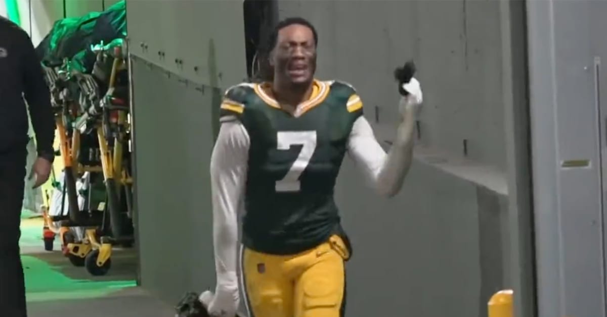 WATCH: Packers Linebacker Ejected After Shoving Member Of The Lions'  Medical Staff