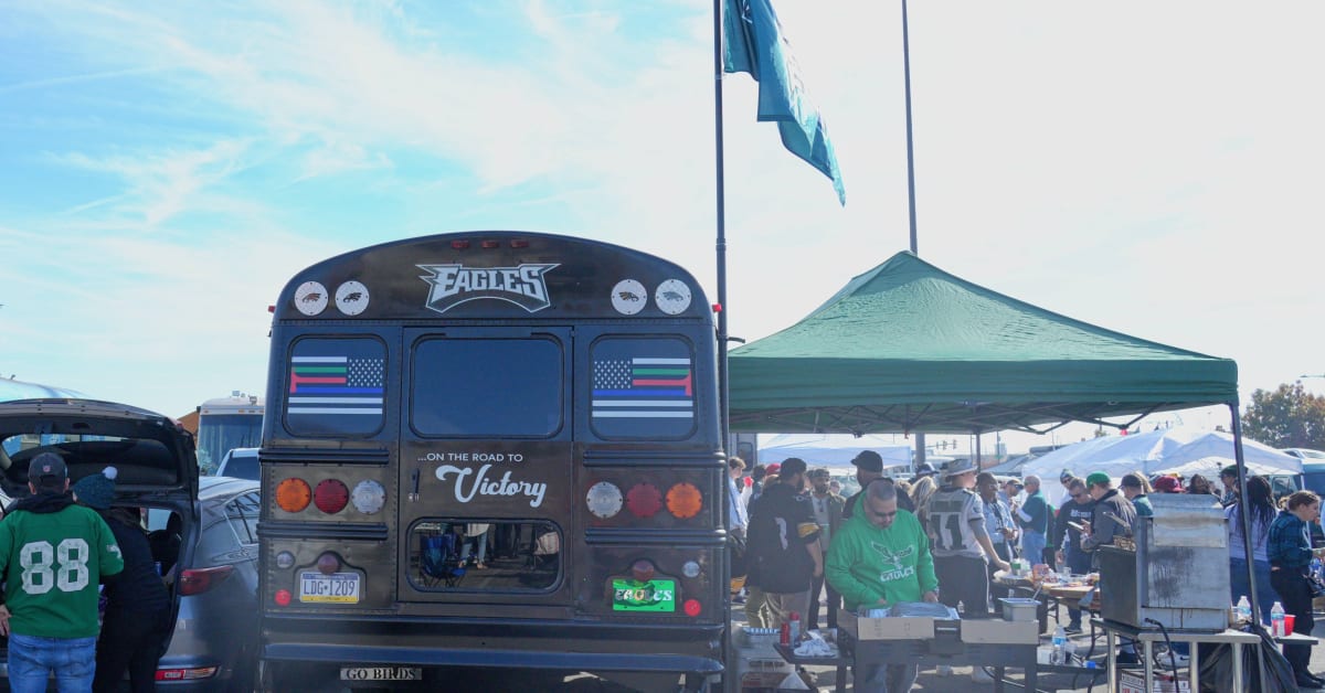 Eagles Fans Found Clever Way to Tailgate for 12 Hours Before