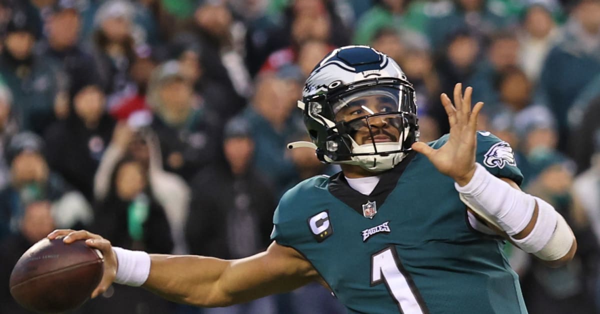 Super Bowl LVII Opening Odds and Spread: Eagles 2.5-Point Favorites Over  Chiefs - Sports Illustrated