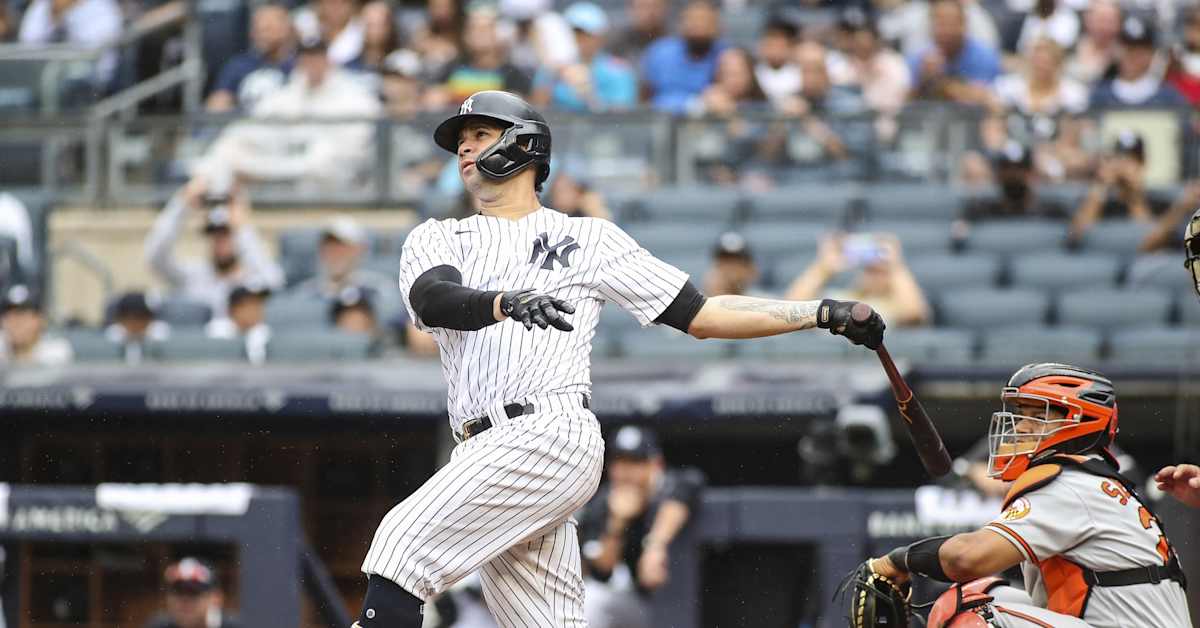 Two-Time All-Star, Former Yankees Catcher Remains Unsigned Free Agent ...