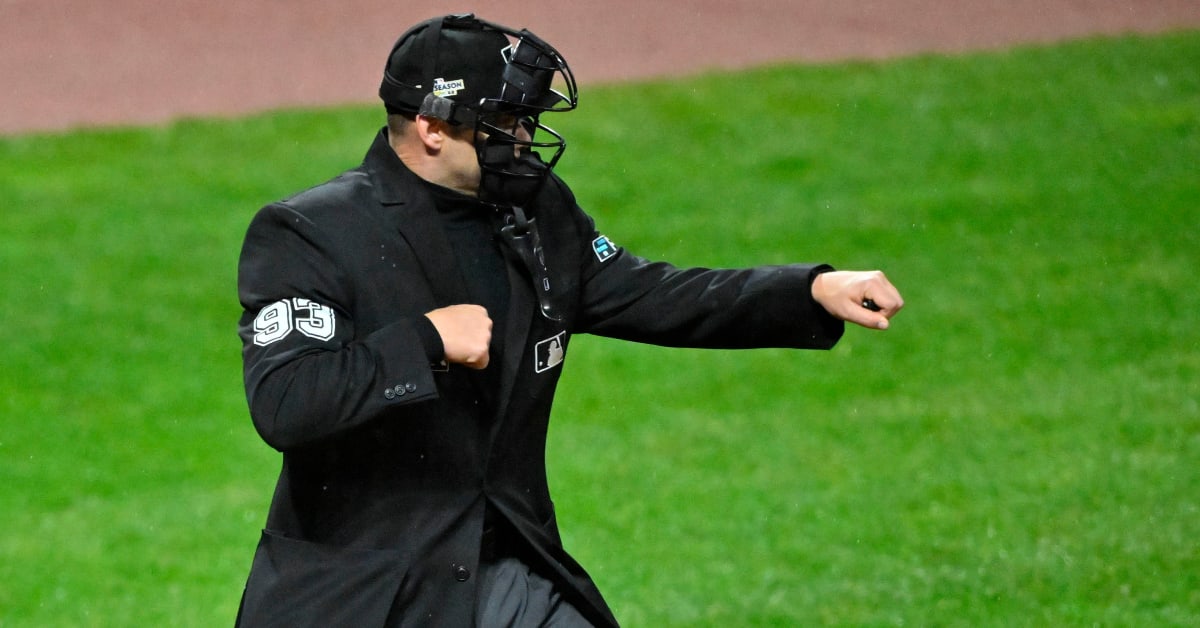High school catchers mask rule - Ask the Umpire - Umpire-Empire