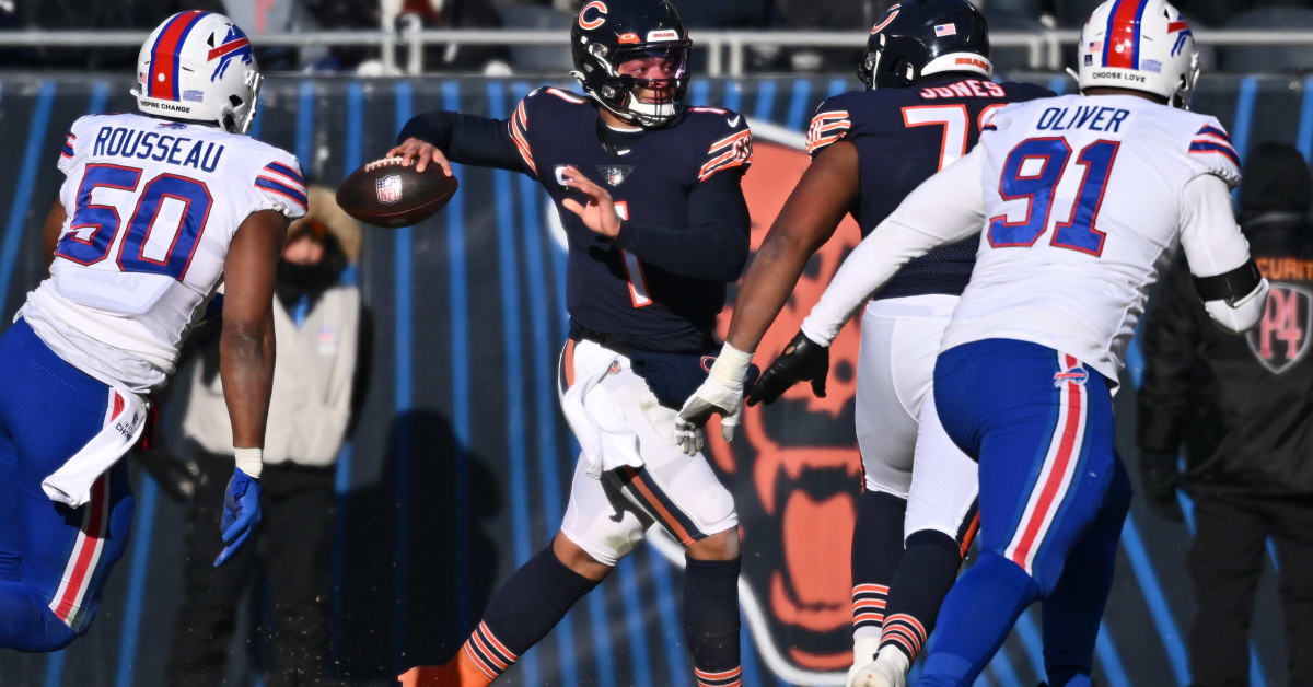 Justin Fields intensifies Chicago Bears' quarterback competition with  promising NFL preseason debut vs. Dolphins, NFL News, Rankings and  Statistics