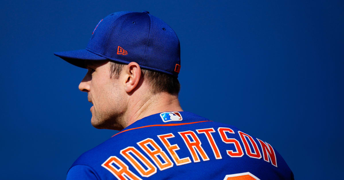 New York Mets send closer David Robertson to division rival