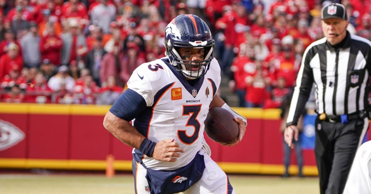 Broncos' Russell Wilson underwent arthroscopic surgery on his knee