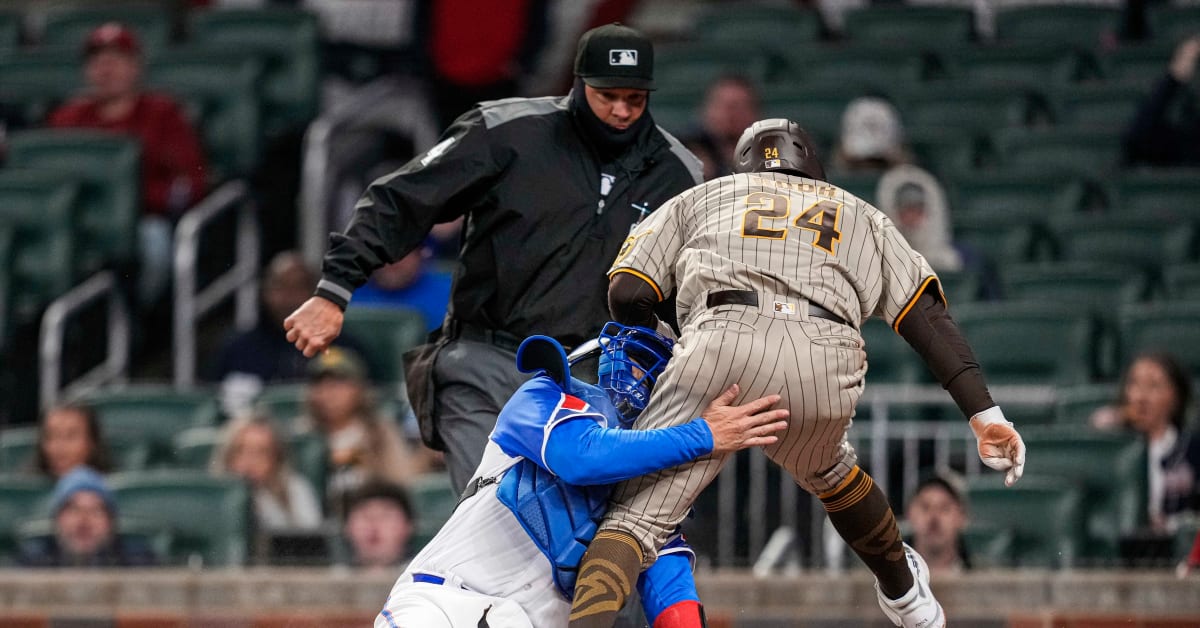 What happened to Rougned Odor? Padres batter leaves field limping vs Cubs