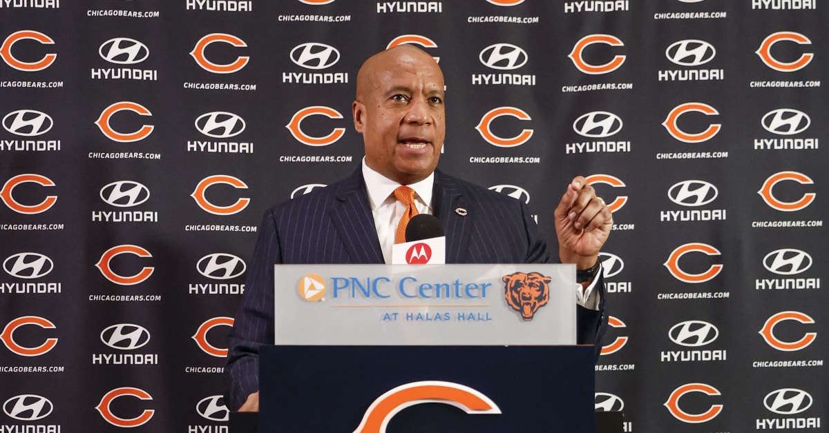 Chicago Bears begin Kevin Warren era as players report for conditioning -  Sports Illustrated Chicago Bears News, Analysis and More