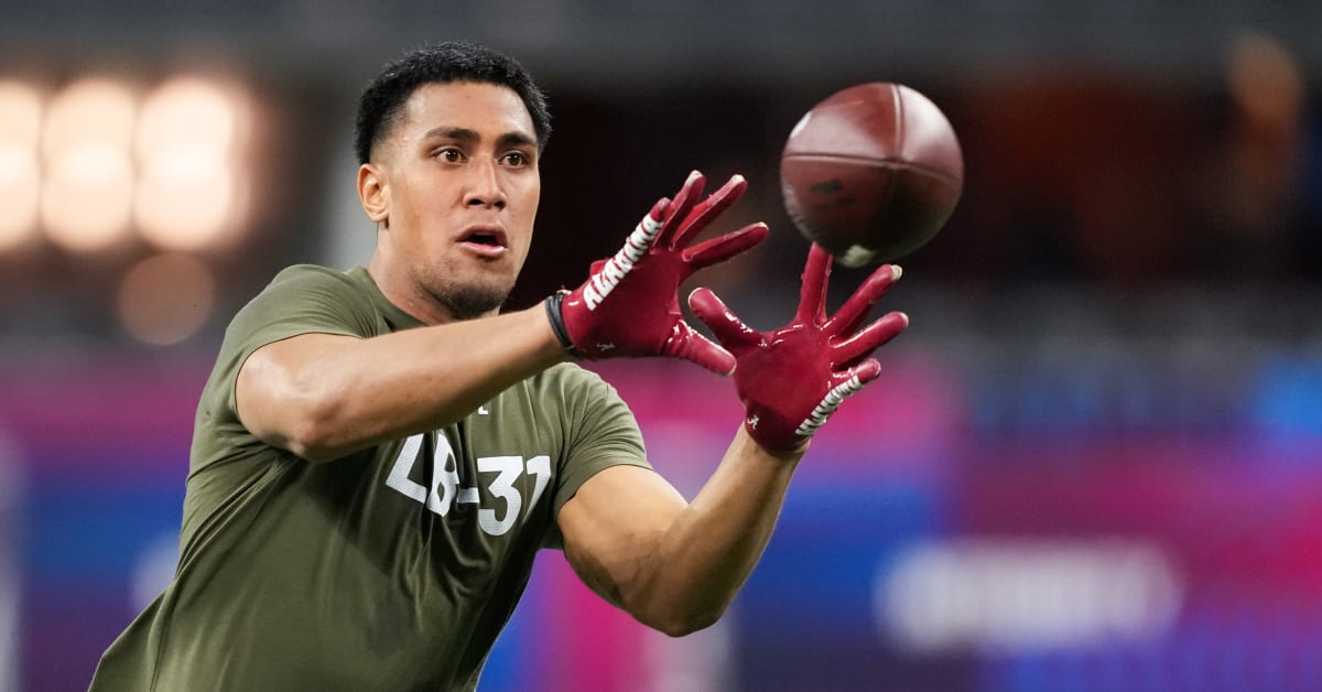 The Houston Texans selected Alabama linebacker Henry To'oto'o in