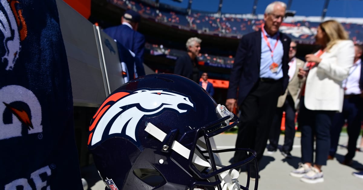 Denver Broncos Finally Reveal New Alternate Helmet Design For 2023 - Sports  Illustrated Mile High Huddle: Denver Broncos News, Analysis and More