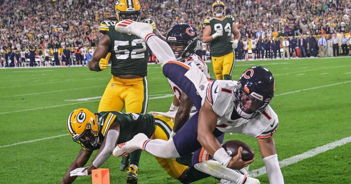 SNF has the #Packers hosting the #Bears. Join us at either @1strnd